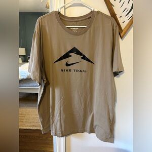 Nike Trail Short Sleeve Shirt in Tan